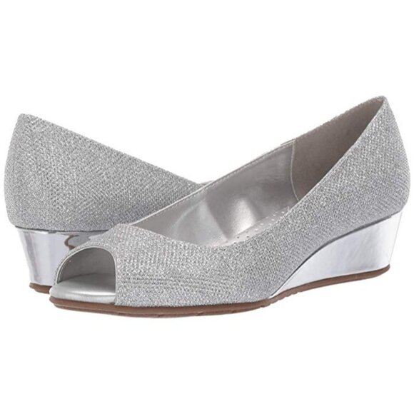 Bandolino Candra Women's Wedge Shoes - Picture 3 of 4